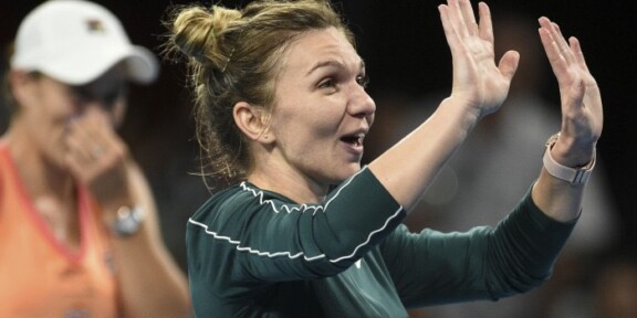 Simona Halep, prima victorie oficială din acest sezon, în turneul de la Melbourne