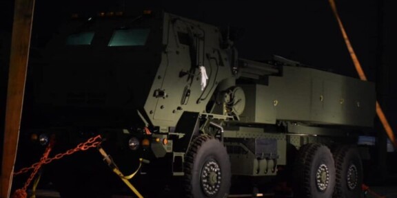 Componentele primului sistem HIMARS au ajuns în România