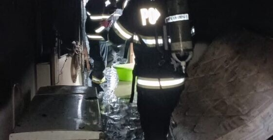Incendiu la un bloc părăsit din Constanța, în ziua de Crăciun