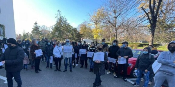 Preotul Marius Moșteanu, despre votul privind suspendarea regulamentului din Peninsulă: Un consiliu funcționează pe maniera “ori e bloc, ori nu e deloc”