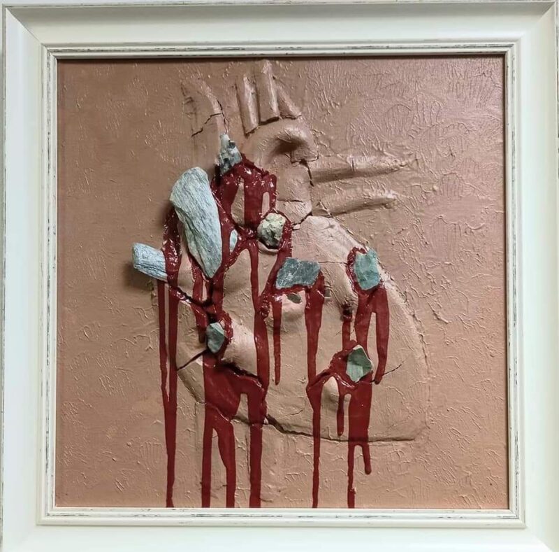 FOTO. Expoziție de artă la Constanța: o mare parte din lucrări au ca temă războiul din Ucraina