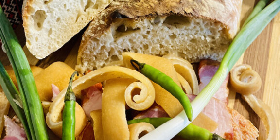 Rețetele lu’ Tatu. Ciabatta. Udă, greu de manevrat și delicioasă.