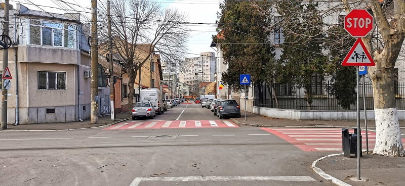 De astăzi, pe un tronson al străzii Călărași se circulă în regim de dublu sens