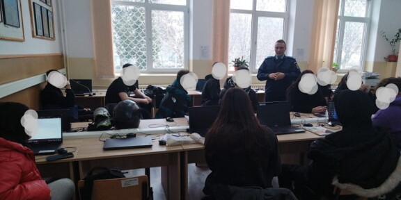 Activitate pe linia prevenirii fenomenelor de bullying desfășurată de jandarmi în Liceul Tehnologic ”Tomis”