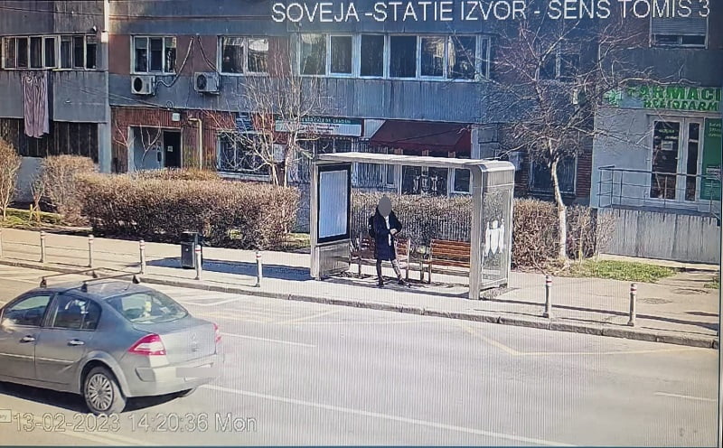 Stațiile de autobuz de peste 17.000 de euro bucata vor fi monitorizate video / Peste 40 de camere de supraveghere au fost montate