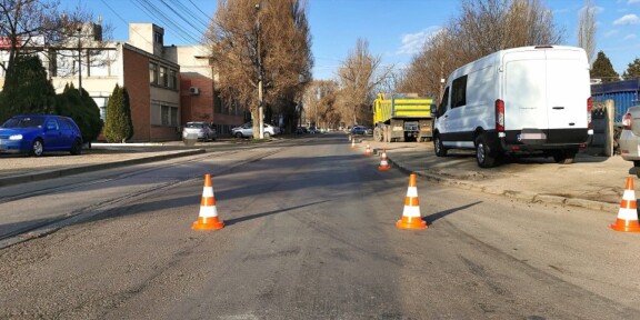 Restricții de trafic! Încep lucrările de frezare a carosabilului pe strada Celulozei, în zona Industrială