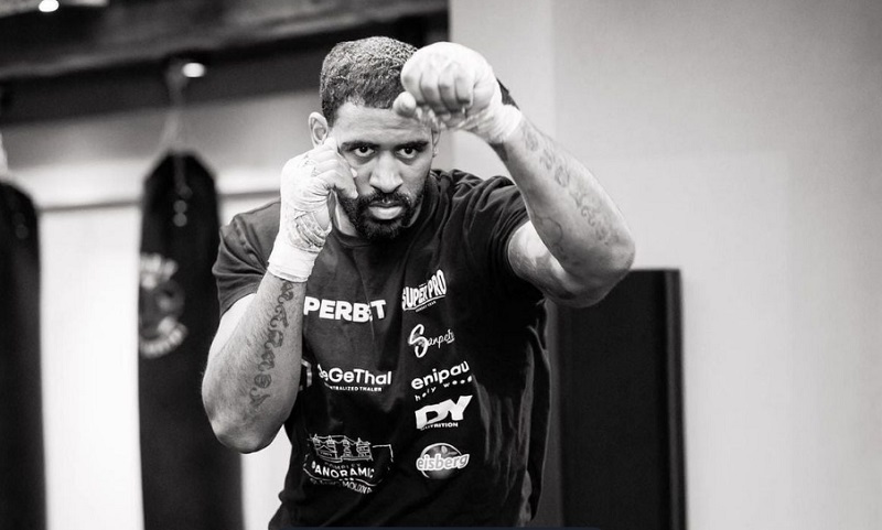 Sportivul Benny Adegbuyi, implicat într-un accident rutier în drum spre Constanța / Primele declarații ale kickboxerului