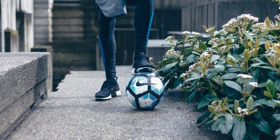 NAȚIONAL. Tânăr de 17 ani, în comă profundă dupa ce s-a lovit la un meci de fotbal