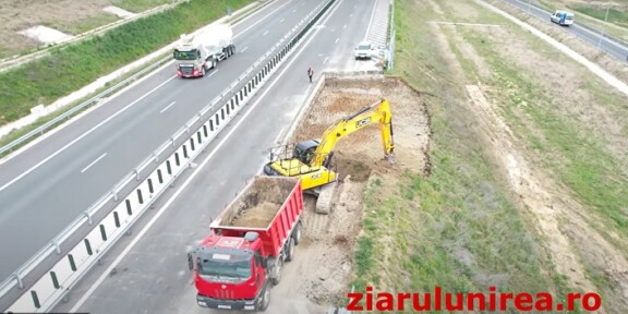 (VIDEO) Autostrada A10 Sebeș – Turda s-a surpat la aproximativ 50 de metri distanță de segmentul reconstruit recent după o alunecare de teren / Declarațiile purtătorului de cuvânt CNAIR
