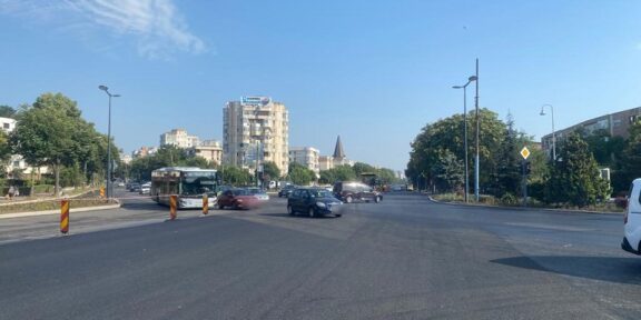 Restricții de circulație pentru lucrările de asfaltare de pe bulevardul Alexandru Lăpușneanu