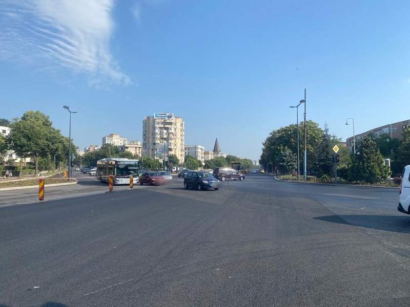 Restricții de circulație pentru lucrările de asfaltare de pe bulevardul Alexandru Lăpușneanu