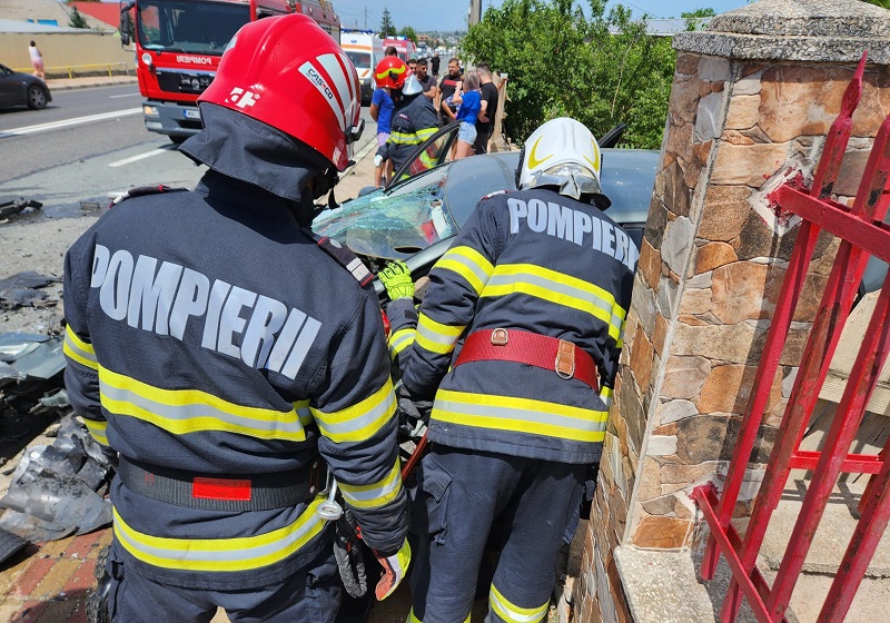Accident grav pe DN22: A intervenit elicopterul SMURD / Mai multe victime transportate la spital