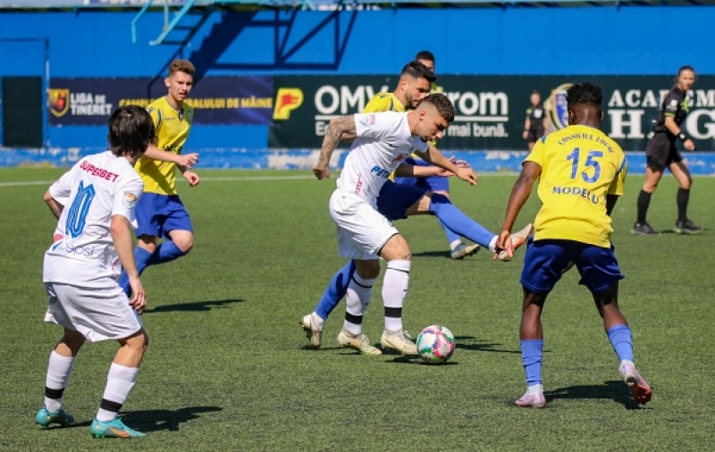 Farul II nu va mai evolua în Liga a 3-a / Hagi investește în juniori și susține eforturile echipei de seniori în sezonul 2023-2024