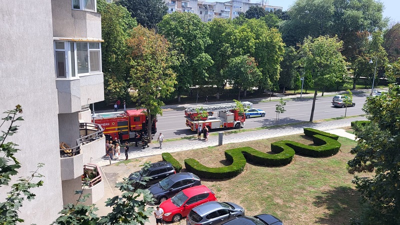 Un incendiu a izbucnit într-un apartament de pe bulevardul Tomis