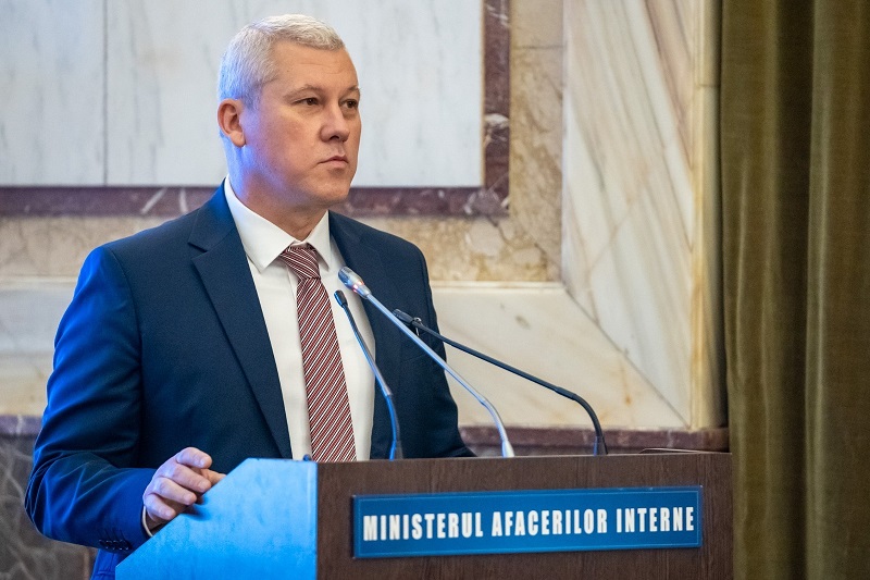 Ministrul de Interne: Bătălia cu drogurile la categoria adulţi în momentul ăsta e pierdută / Prioritar este să salvăm tânăra generație