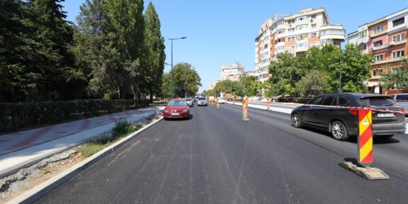 Restricții de circulație: În sfârșit se asfaltează bulevardul Alexandru Lăpușneanu