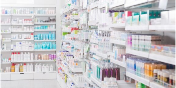 Tipul de antibiotice care vor fi eliberate în farmacii fără prescripţie pentru 48 de ore