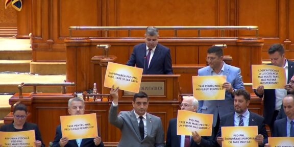 Ciolacu, înainte de a-şi asuma răspunderea pe noile măsuri fiscale: ”S-a terminat cu dubla măsură! S-a terminat cu privilegiile la stat!”. Proteste în Parlament