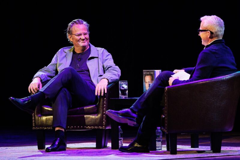 Actorul Matthew Perry s-a stins din viaţă la 54 de ani. Era cunoscut pentru rolul din serialul „Friends”