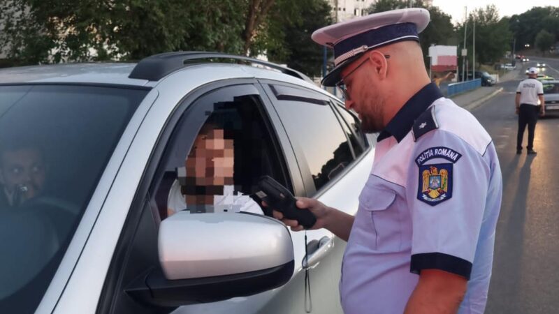Acțiune cu radare în cascadă pe DN 2A și DN 22: un șofer a fost prins circulând cu 160 de km/h