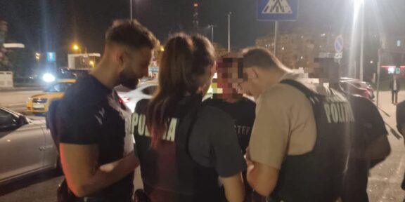 Controale ale poliţiştilor în oraşul Constanţa. Au fost aplicate amenzi în valoare de 6.000 de lei