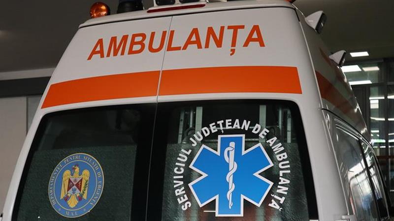 CONSTANȚA. Fată de 6 ani, aflată pe trotinetă, accidentată de o autoutilitară după ce a traversat prin loc nepermis