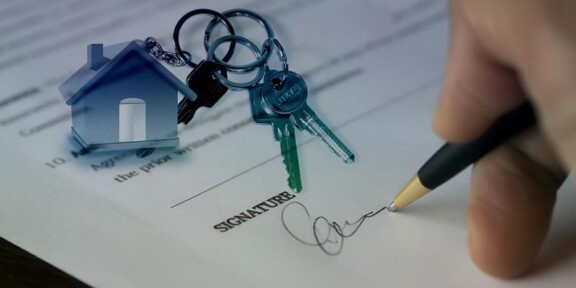 Atenție la înșelăciunile în domeniul imobiliar! Recomandările polițiștilor constănțeni