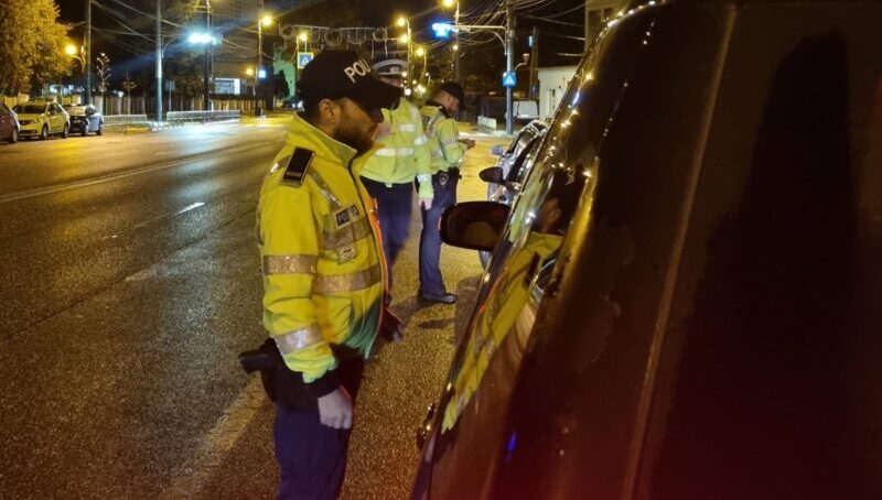 Razie a poliţiştilor constănţeni. Doi şoferi beţi au provocat accidente, alţii au urcat la volan fără permis