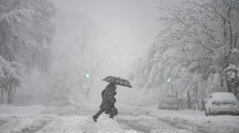 Meteorologii au actualizat prognoza: Cod galben de ploi și vânt puternic în Dobrogea – alte zone, sub avertizări de ninsori, strat consistent de zăpadă, viscol și polei – HARTĂ
