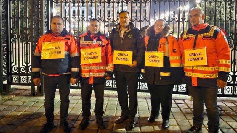 Cinci sindicaliști din Ambulanță au intrat în greva foamei, nemulțumiți că Legea pensiilor nu recunoaște condițiile de muncă dificile din sistemul operativ – se anunță proteste în toată țara