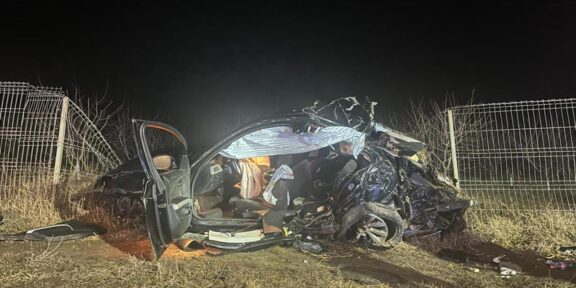 (FOTO/VIDEO) Accident grav în județul Tulcea. Trei bărbați au fost transportați la spital