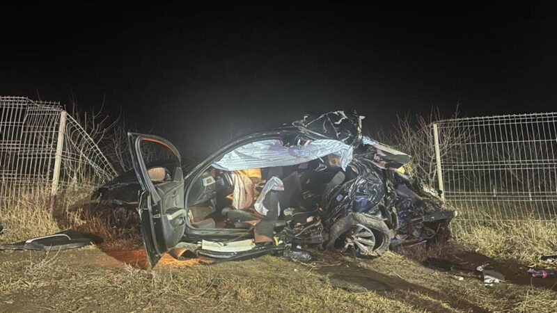 (FOTO/VIDEO) Accident grav în județul Tulcea. Trei bărbați au fost transportați la spital