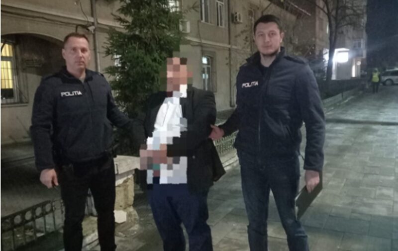 JUDEŢUL CONSTANŢA. Poliţişti şi jandarmi ameninţaţi cu un motofierăstrău de către un scandalagiu. Oamenii legii au tras un foc de armă