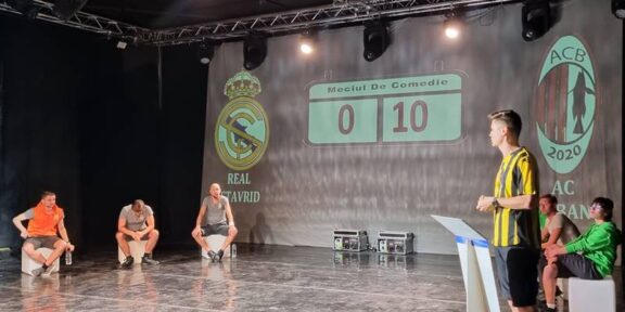 „Jocuri în curtea din spate” și „Meciul de comedie” – spectacolele acestui weekend la Teatrul de Stat Constanța