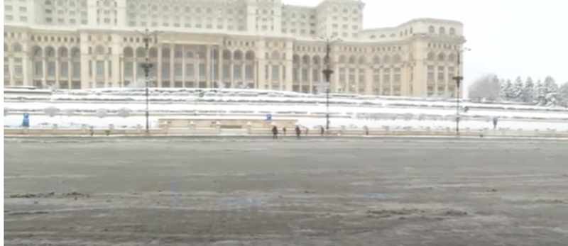 Surpriză în cazul protestului așteptat să blocheze Capitala. Un singur tractor a fost adus în Piața Constituției
