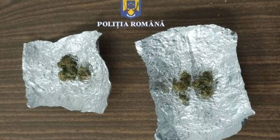 Tânăr de 21 de ani prins cu droguri asupra sa, în Constanța: oamenii legii spun că avea un comportament suspect