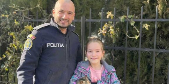 Poliţiştii constănţeni i-au găsit pisicuţa unei fetiţe de 9 ani. „Cu lacrimi în ochi, dar nespus de fericită, Ioana le-a mulțumit”
