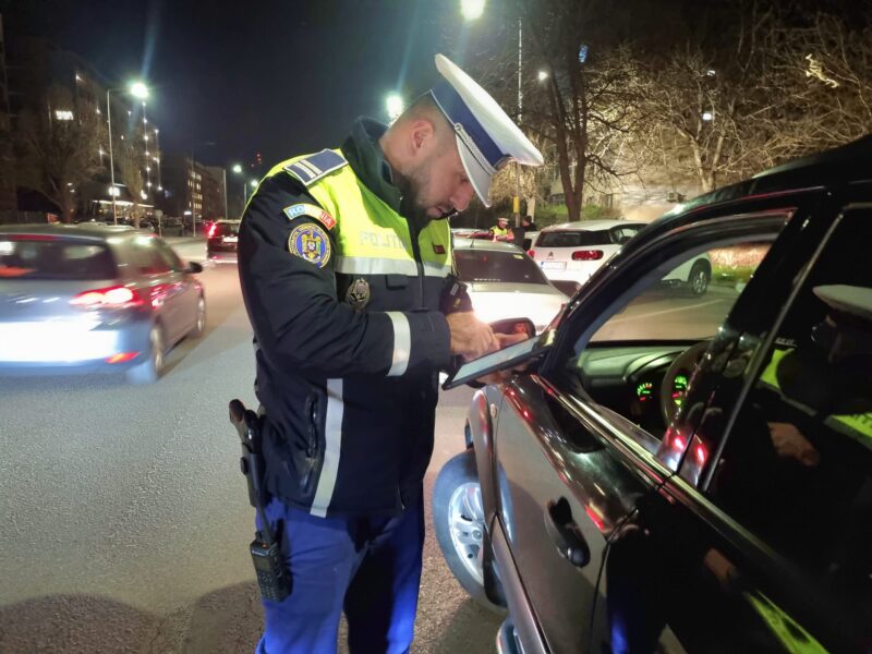 Razie a poliţiştilor constănţeni pentru prinderea şoferilor băuţi sau drogaţi. Au fost date amenzi de peste 64.000 de lei
