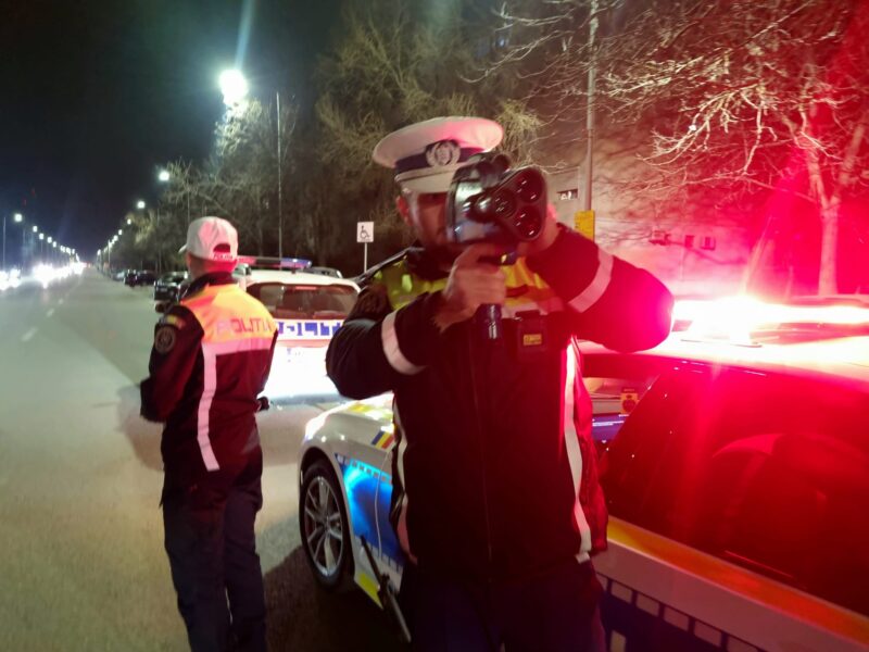 Acţiune cu radare în oraşul Năvodari. 13 şoferi au rămas fără permis