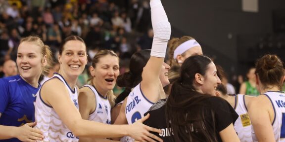 Echipa de baschet feminin CSM Constanţa a câştigat în premieră Cupa României