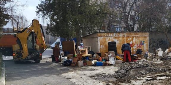 Primăria Constanța continuă acțiunea de desființare a construcțiilor ilegale realizate pe domeniul public