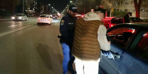 Acțiunea „Blocada” în municipiul Constanța. Au fost legitimate peste 300 de persoane și verificate aproximativ 200 de vehicule și 30 de locații publice