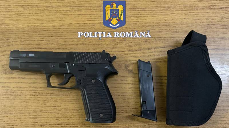 CONSTANȚA. Dosar penal pentru doi bărbați care dețineau arme ilegal
