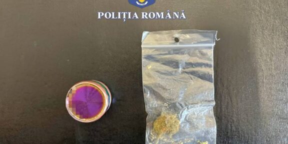 Scandal între doi bărbați, în Constanța. Polițiștii au găsit droguri asupra unuia dintre ei