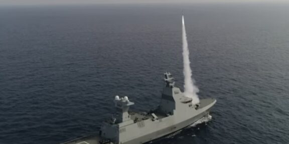 Israelul a activat pentru prima oară sistemul său de apărare montat pe navă, C-Dome