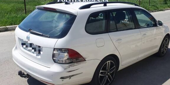 Urmărire în trafic pe străzile din Năvodari pentru prinderea unui șofer cu permisul suspendat care nu a oprit la semnalele polițiștilor
