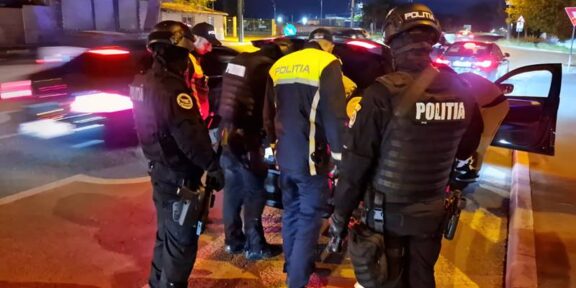 Acțiune a polițiștilor în stațiunea Mamaia: un tânăr de 19 ani a fost prins drogat la volan
