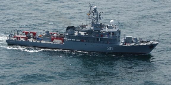 Un dragor maritim al Forţelor Navale Române se va integra în grupul operativ pentru combaterea minelor marine din Marea Neagră