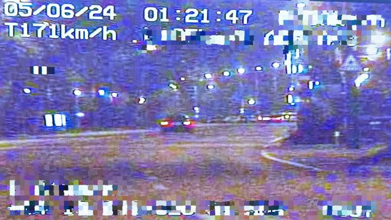 Șofer prins circulând cu 171 de km/h, în stațiunea Mamaia. A rămas fără permis de conducere