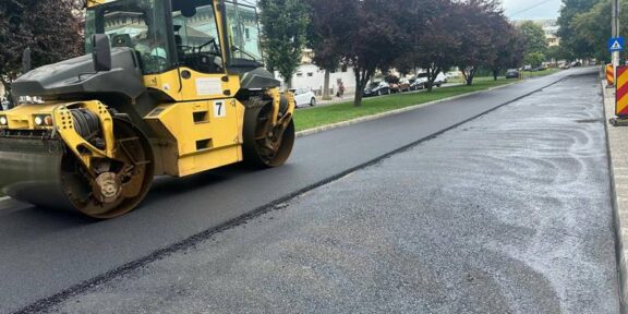 Se finalizează lucrările de asfaltare pe străzile din centrul Mangaliei: restricții de circulație pe Bulevardul 1 Decembrie 1918